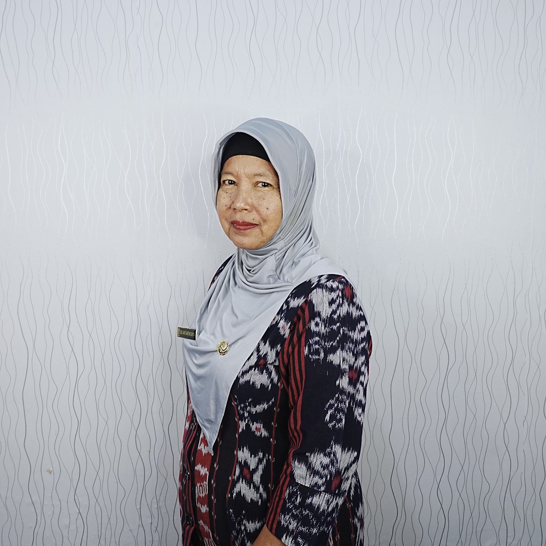 Dra. Anit Kartini Surya